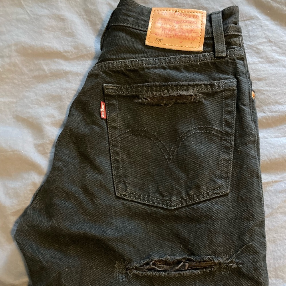 Levi’s 501 Crop Distressed Jeans